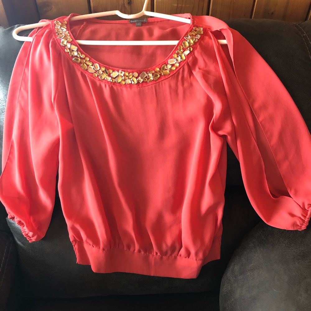 Open sleeve top